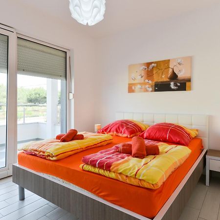 Apartmani Martin Mit Beheiztem Pool With Heated Pool Bibinje Extérieur photo