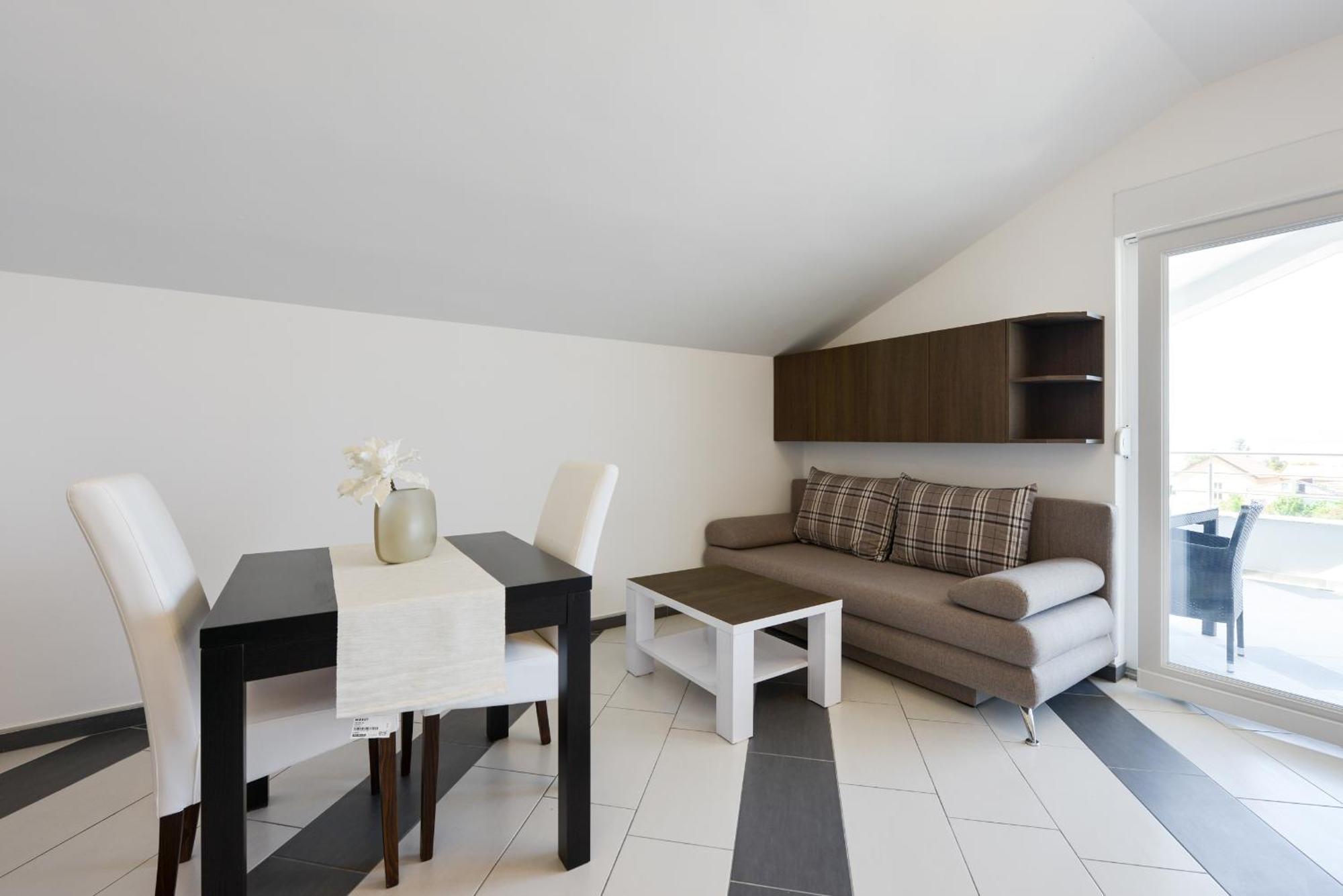 Apartmani Martin Mit Beheiztem Pool With Heated Pool Bibinje Extérieur photo
